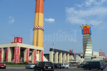 Patru dintre percheziții au fost în Fălticeni, iar una la un magazin de bijuterii din Iulius Mall Suceava