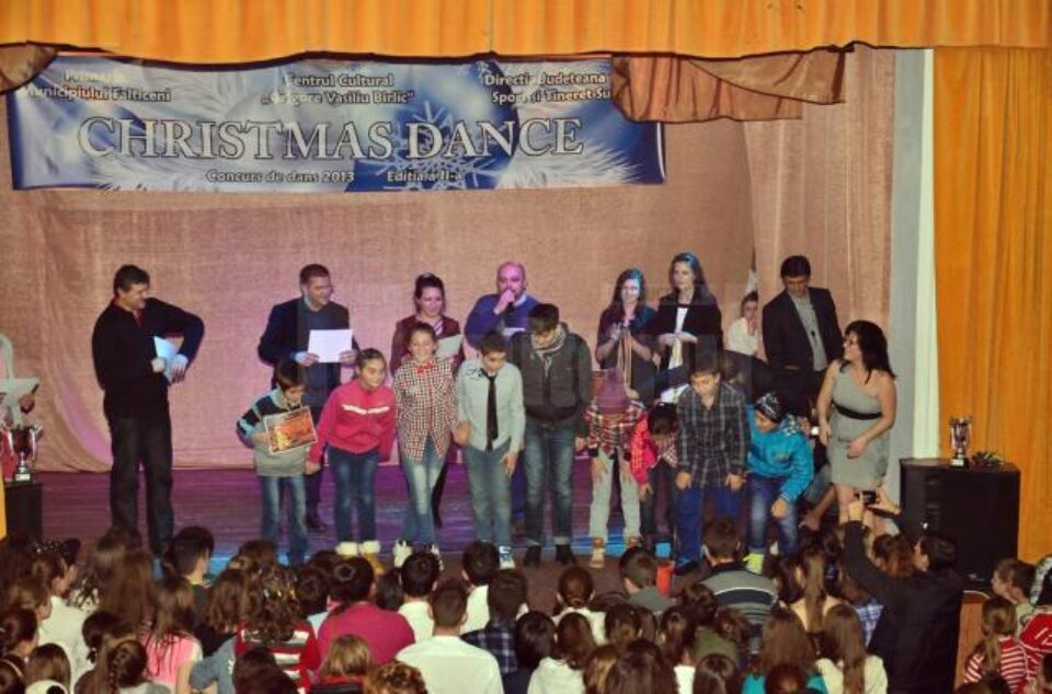 Centrul Cultural „Grigore Vasiliu Birlic” a găzduit a doua ediție a concursului de dans „Christmas Dance” Centrul Cultural „Grigore Vasiliu Birlic” a găzduit a doua ediție a concursului de dans „Christmas Dance”