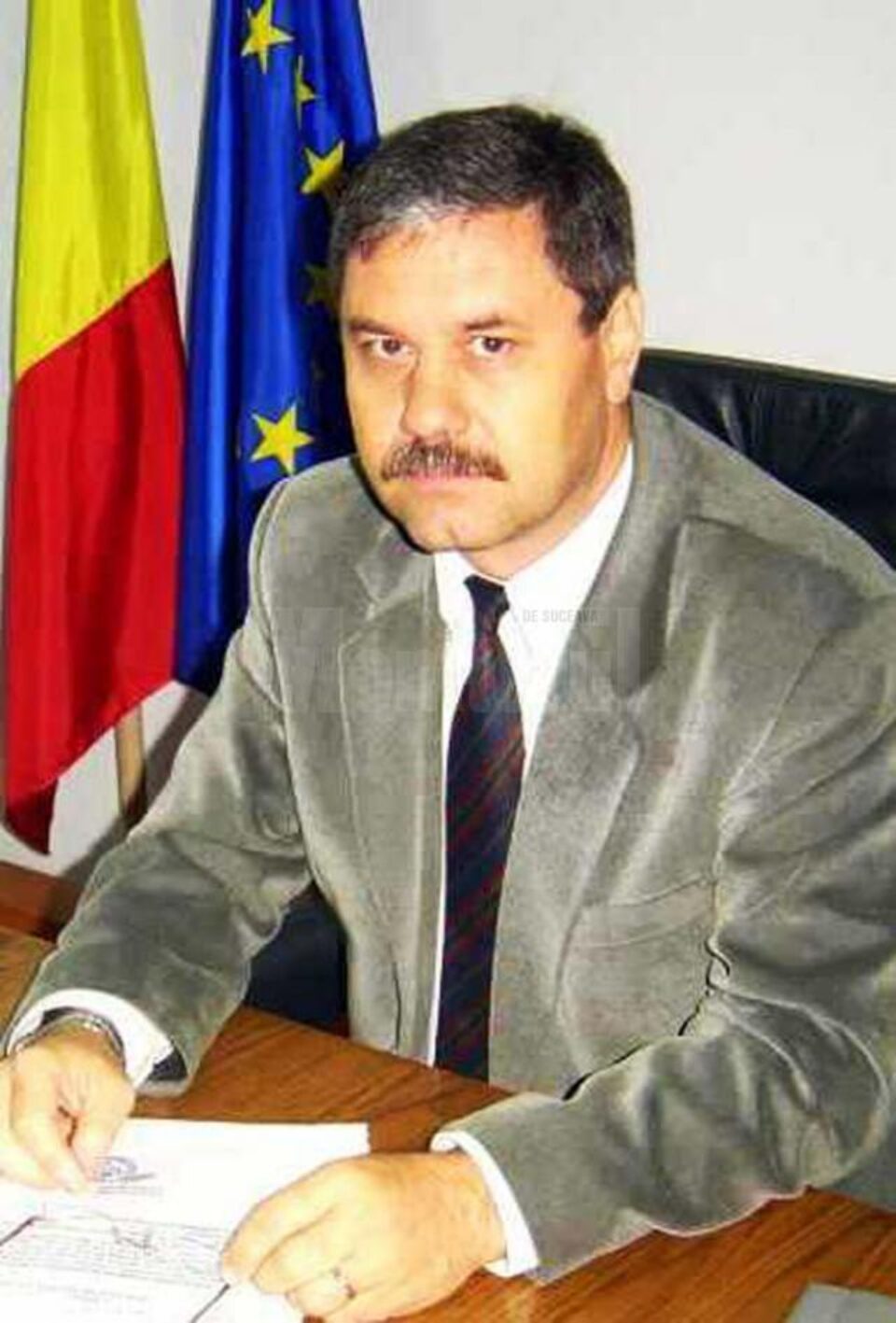Eugen Rotaru urmează să primească, în baza hotărârii instanței, și diferența de salariu de care a fost văduvit, după ce a fost îndepărtat din funcția de comandă Eugen Rotaru urmează să primească, în baza hotărârii instanței, și diferența de salariu de care a fost văduvit, după ce a fost îndepărtat din funcția de comandă