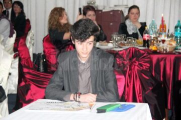 Nicu Titus Ungureanu, adolescentul în vârstă de 15 ani care visează să devină arhitect