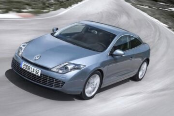 Renault Laguna Coupe poate fi economică