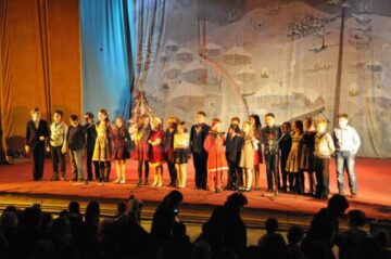 „Iarna a nins cu talente” în spectacolul de Crăciun organizat de Școala Gimnazială Nr. 1 din Suceava
