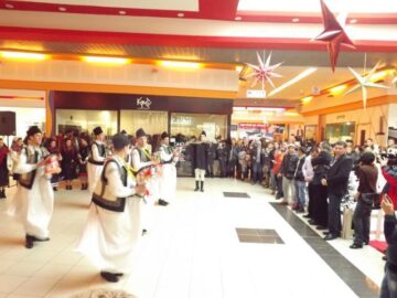 Târg de Crăciun și frumoase spectacole de tradiții de iarnă, la Shopping City Suceava