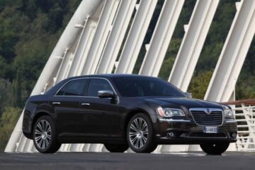 Lancia Thema rafinează imaginea limuzinei de lux