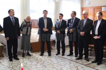 Împărțirea oplatekului a fost organizata de deputatul Ghervazen Longher