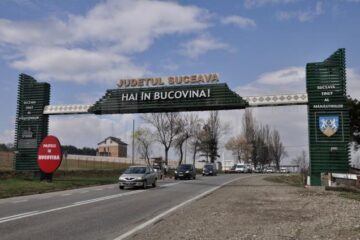 Sistemul de iluminat de pe poarta de la Drăgușeni a fost înlocuit
