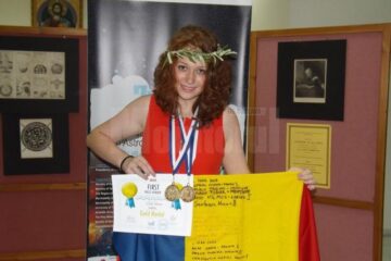 Iustina a câștigat anul acesta doua medalii din aur la Olimpiada internațională de astronomie și astrofizică din Grecia