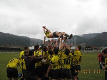 Rugbyul înseamnă multă muncă și sacrificiu