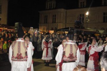 Peste 200.000 de francezi au descoperit Bucovina la Târgul de Crăciun de la Laval