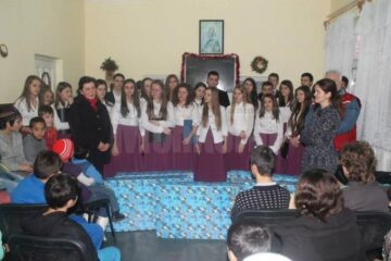 „Un Crăciun pentru fiecare”, acțiune caritabilă inițiată de elevii și profesorii Liceului Tehnologic „Ion Nistor” Vicovu de Sus