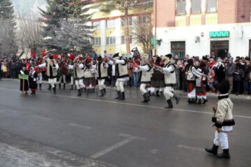 A XVII-a ediție a Festivalului Național de Datini și Obiceiuri de Iarnă „Porniți Plugul, Feți Frumoși!”