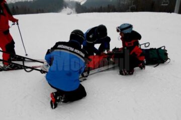 Aproximativ 30 de jandarmi montani vor fi prezenți pe traseele turistice, în apropierea unităților de cazare și pe pârtiile de schi