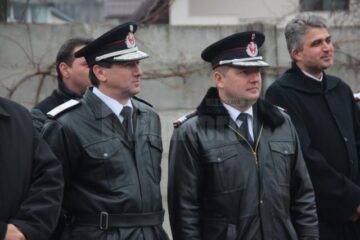Generalul Ion Burlui (stânga) și colonelul Dan Hoffman (dreapta)