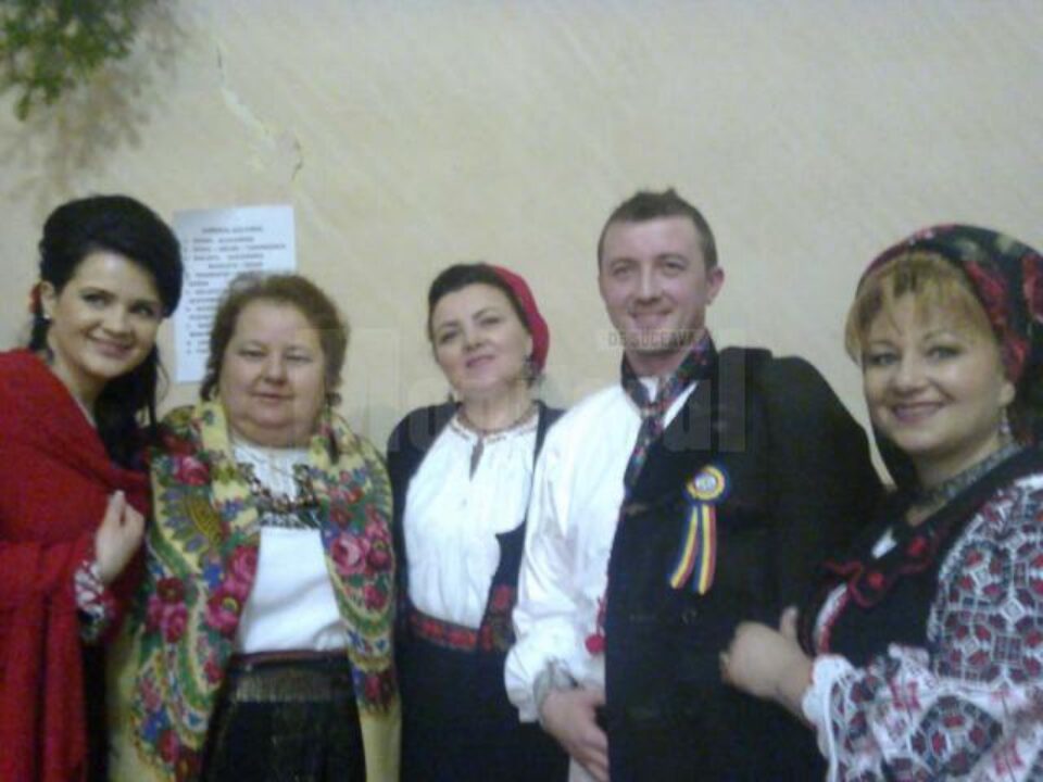 Balul Gospodarilor de la Pârteștii de Sus, comuna Cacica