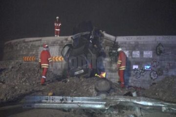 Un șofer de 21 de ani a murit strivit de „Zidul Morții”