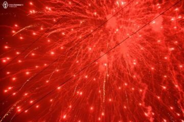 Peste 10.000 de suceveni au sărbătorit Revelionul în aer liber, cu muzică și focuri de artificii