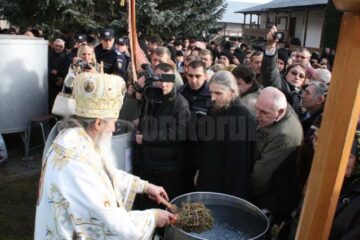 Credincioșii suceveni au luat agheasmă după slujba de Bobotează