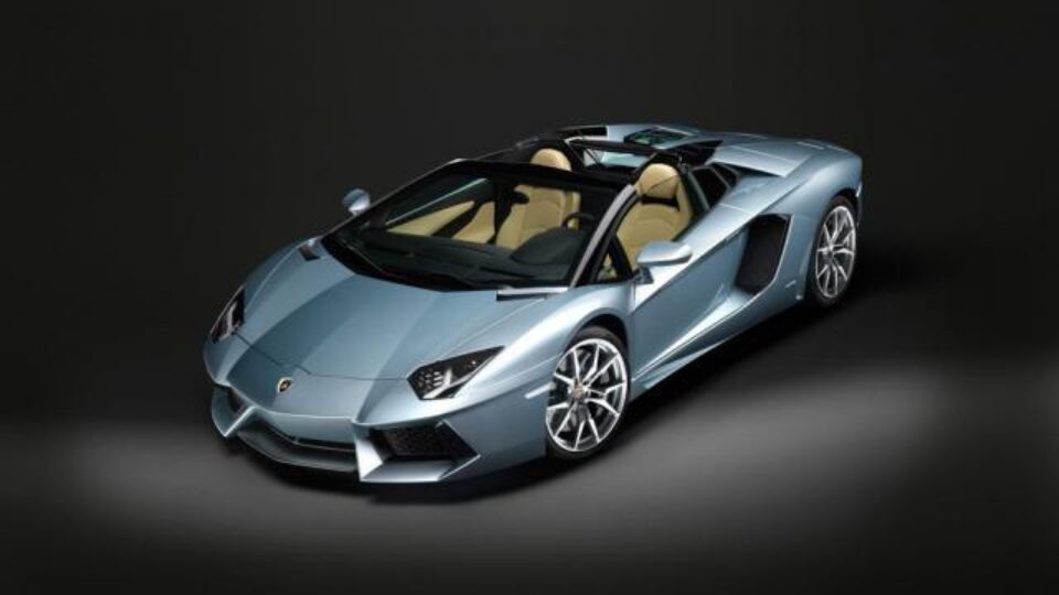 Lamborghini Aventador Roadster, cabrioletul suprem