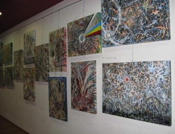 Moment de la vernisajul expoziției