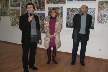 Moment de la vernisajul expoziției