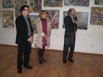 Moment de la vernisajul expoziției