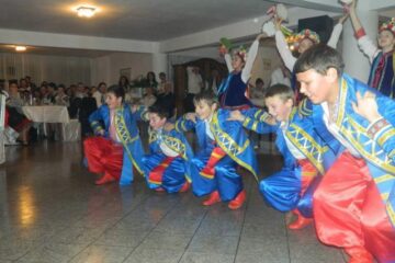 Balul gospodarilor la Sucevița, un spectacol al tradițiilor