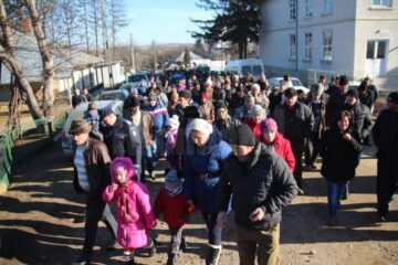 Festivalul Obiceiurilor de Iarnă de la Drăgușeni întâmpină Anul Nou pentru creștinii ortodocși de rit vechi