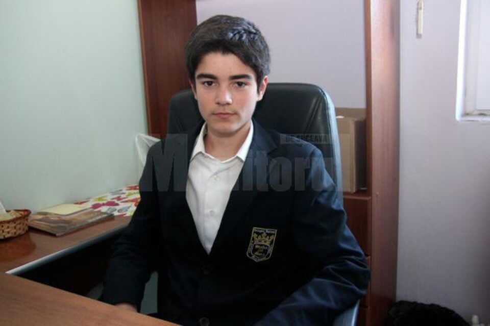 Gonçalo va primi bursa timp de 12 luni