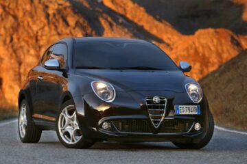 Alfa Romeo Mi.To este echipat cu un propulsor turbo de 105 CP