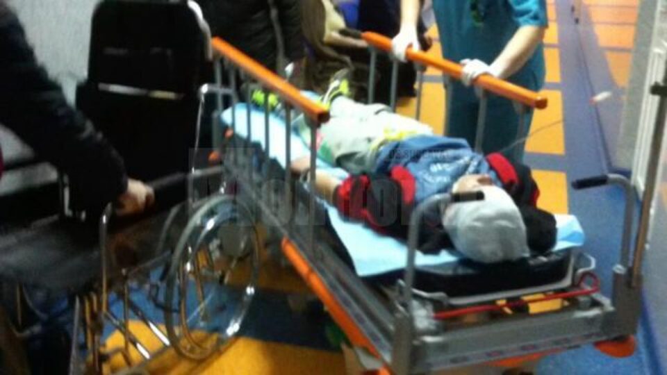 Minorul a fost lovit de una din porțile de pe terenul de sport
