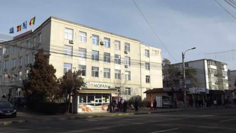 Singurul spațiu rămas liber în stația de la Policlinică urmează să fie ocupat de un nou chioșc Singurul spațiu rămas liber în stația de la Policlinică urmează să fie ocupat de un nou chioșc