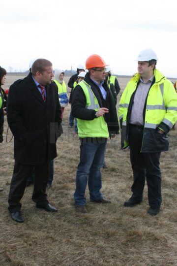 Cătălin Nechifor a inspectat ieri lucrările de modernizare a Aeroportului „Ștefan cel Mare”