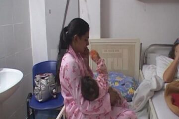 Fetiță a fost adusă cu ambulanța la spital, având toate cele zece degete de la mâini mutilate