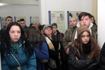 Expoziția poate fi vizitată de marți până duminică, între orele 10.00-17.00, până pe 9 februarie