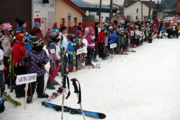 Concursul de la Vatra Dornei s-a bucurat de prezența a peste 100 de copii