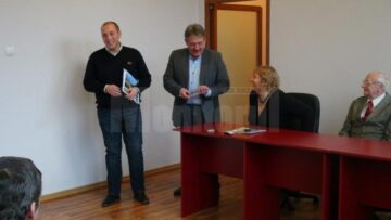 Expoziția artiștilor participanți la Tabăra internațională de pictură „Albastrul poate fi de Voroneț”
