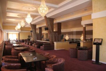 ”Padrino Lounge” își poate continua activitatea