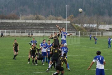 Humorenii (în negru) și-au propus să termine această ediție de campionat în primele patru locuri