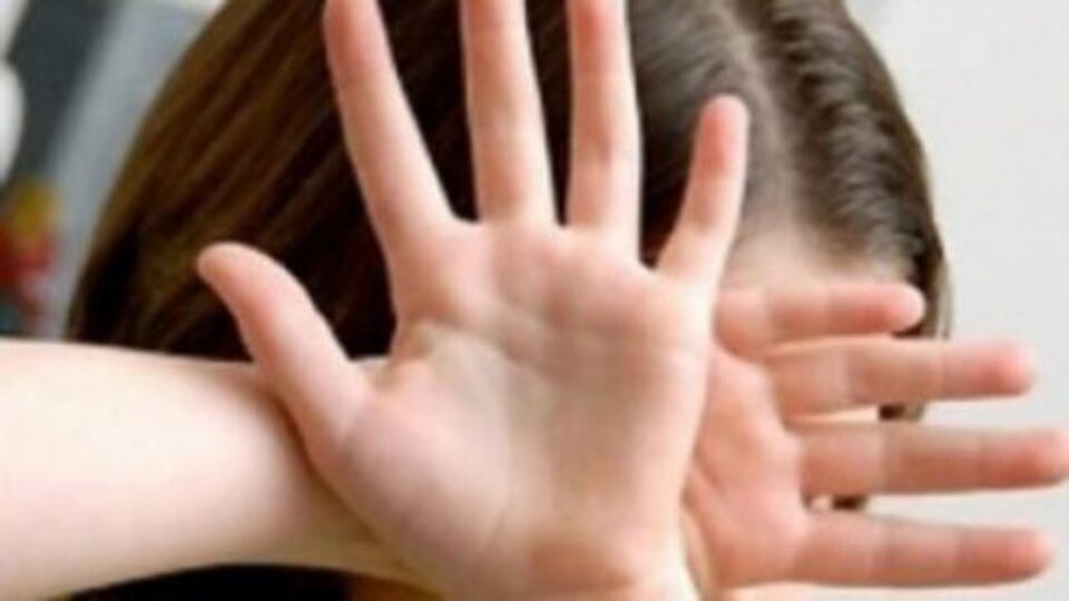 Tânără de la școala specială, pe străzi, victimă sigură a proxeneților Foto: republicaonline.ro Tânără de la școala specială, pe străzi, victimă sigură a proxeneților Foto: republicaonline.ro