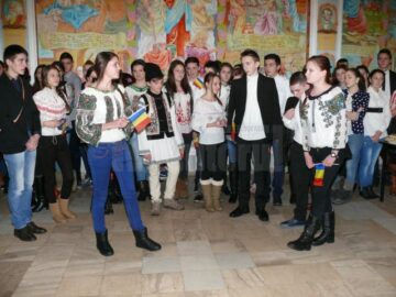 Unirea, sărbătorită la Colegiul “Vasile Lovinescu” din Fălticeni cu expoziție de produse tradiționale din cele trei provincii istorice