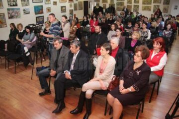 Public numeros, informații utile, generozitate, la acțiunea "Oprește cancerul de col uterin!”