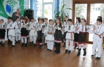 Școala Gimnazială “Al.I. Cuza” Fălticeni a sărbătorit 172 de ani de existență