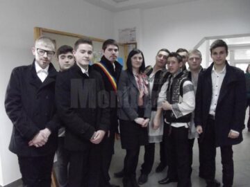 Ziua Unirii Principatelor, sărbătorită de elevii Colegiului „Alexandru Ioan Cuza”, alături de universitarul Mihai Iacobescu