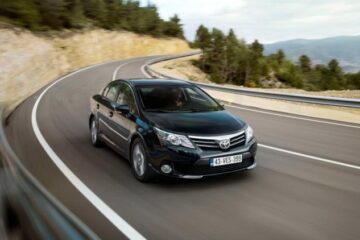 Toyota Avensis este echipată standard cu sistem Wi-Fi