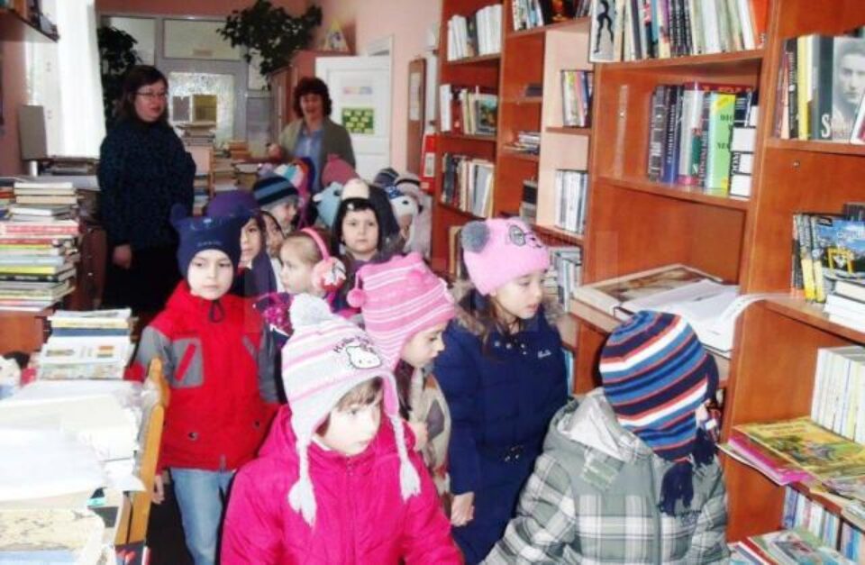 „Cartea și scriitorul”, cu preșcolarii Colegiului Național „Mihai Eminescu”