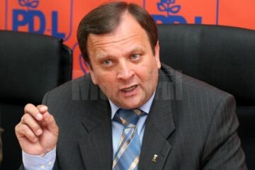 Președintele Organizației Județene Suceava a PDL, senatorul Gheorghe Flutur