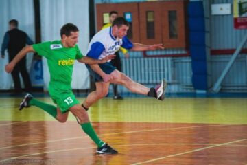 Alin Fercalo (în stânga) a fost desemnat jucătorul turneului