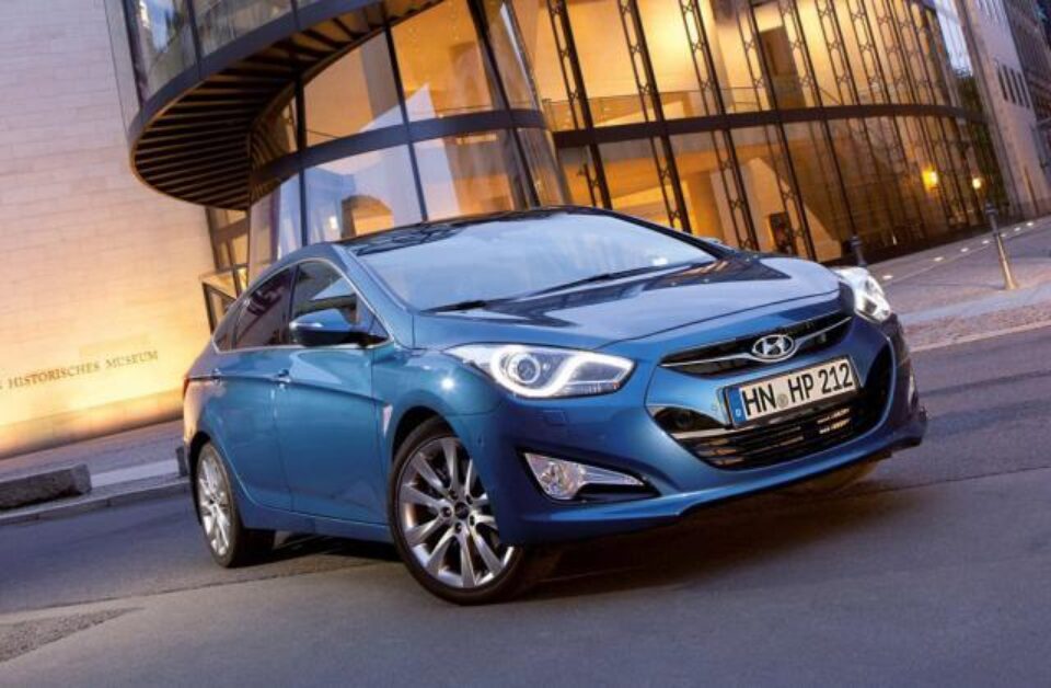 Hyundai i40 este o limuzină la înălțime
