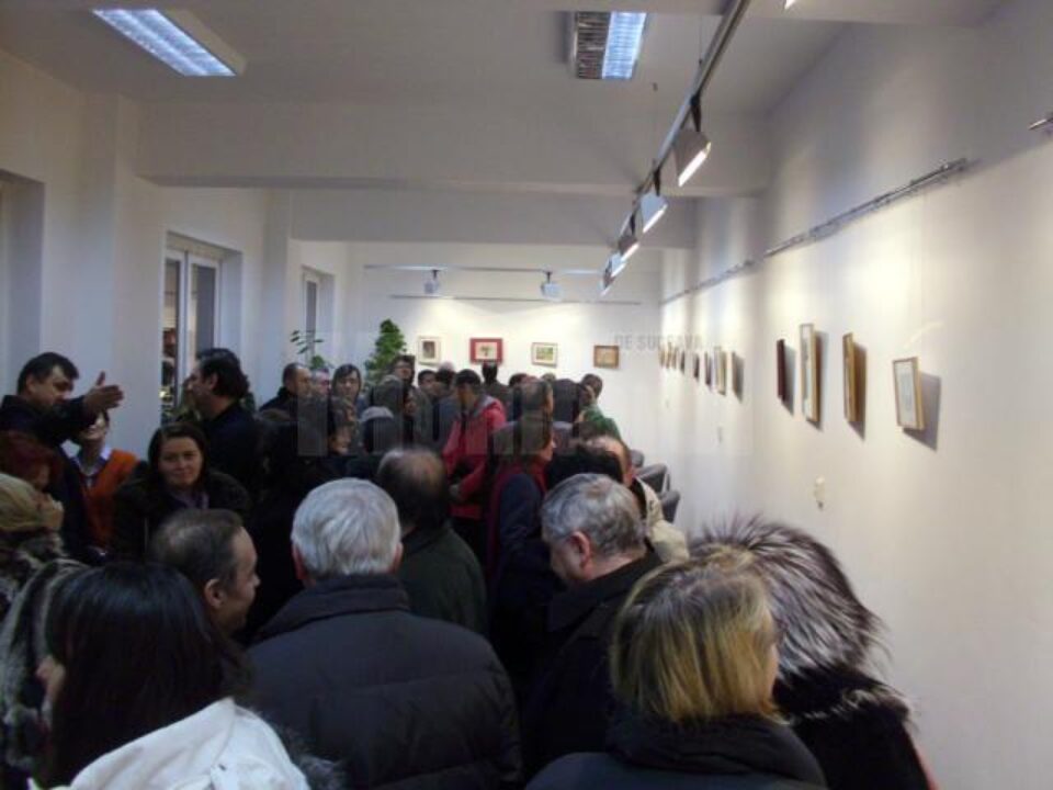 Vernisarea expoziției de pictură în acuarelă a lui Cătălin Țigăeru a adunat un public numeros