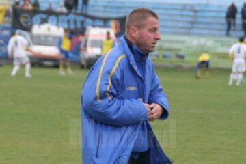 Neculai Grosu, organizatorul de competiții al clubului, spune că se caută și alți parteneri pentru disputarea unor meciuri amicale